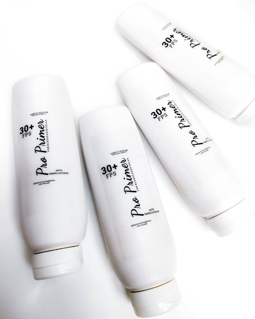 ✨ Nuestro Nuevo Pro Primer con Bloqueador Solar ✨  2 en 1 para mantener tu Ma...