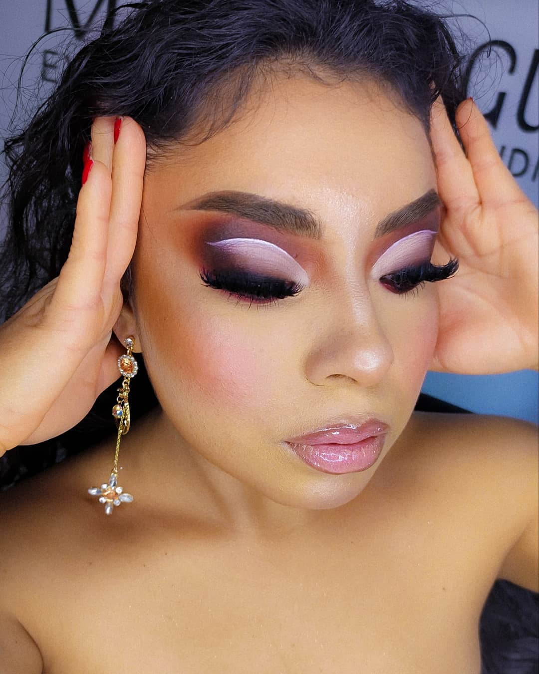 Terminamos nuestro día con este Cut Crease degradado 🥰 Amo está técnica 💖  ...