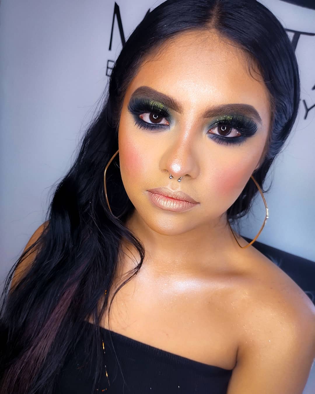 Hermosa 💚  @montesmartell   #makeup #glam #instamakeup #makeupartistmarletag...