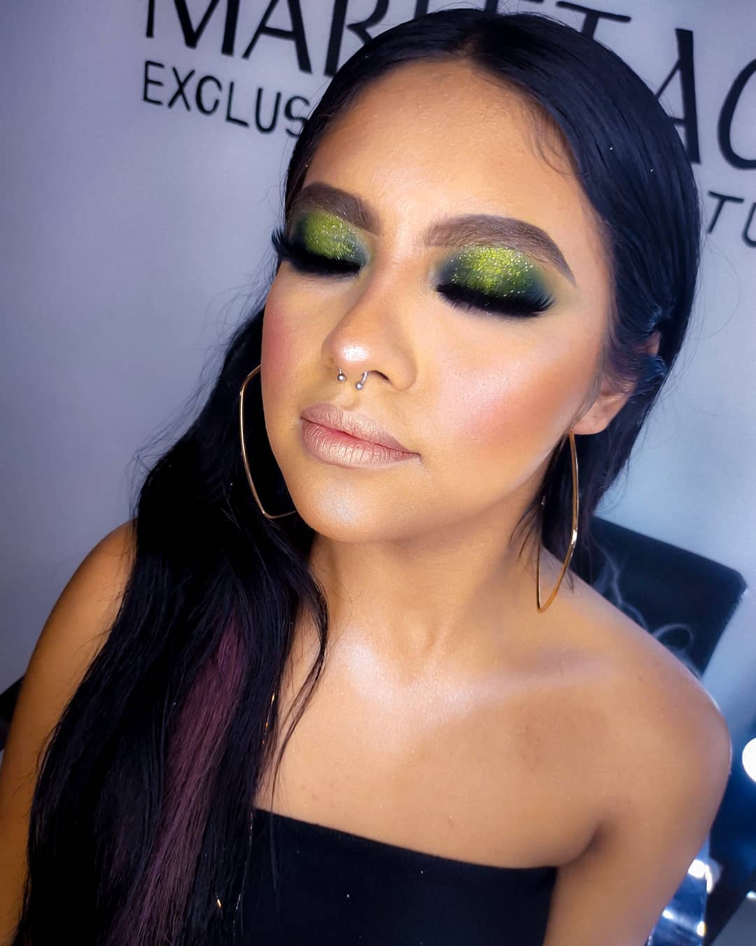 Smokey Glam en Verde 🤤🤩  @montesmartell preciosa ❤️  #makeup #glam #instama...
