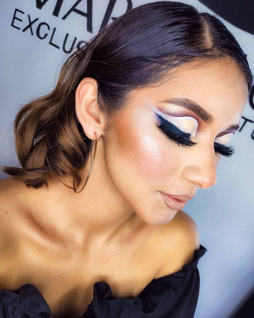 La clase ONLINE de HOY terminamos con este look súper bonito 😍  @gnzlzdian �...