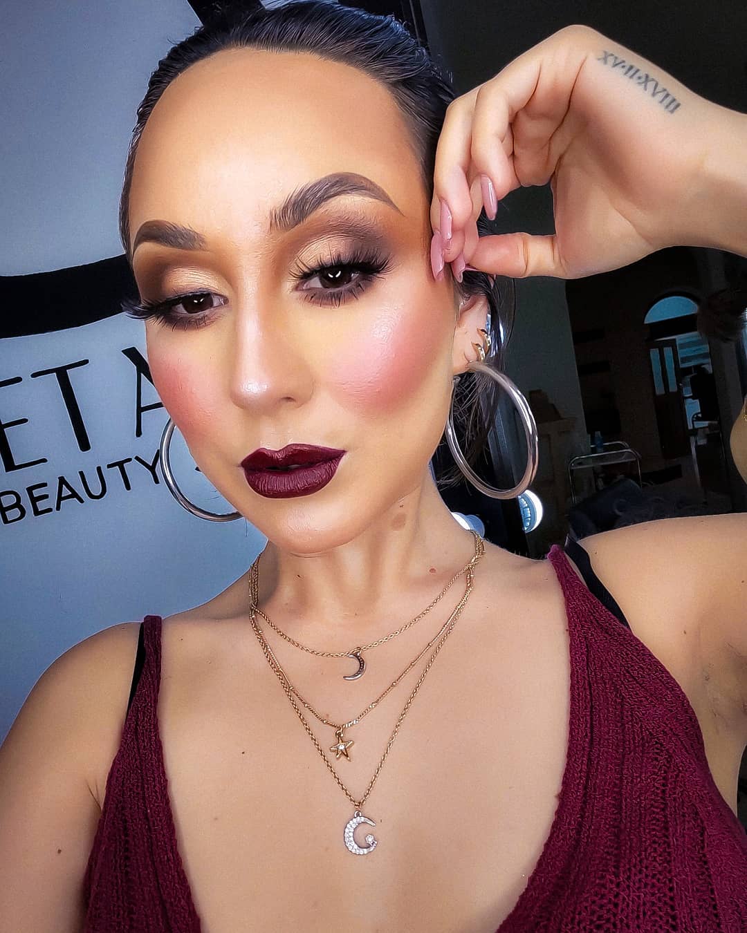 All my money ... It's on my face 😌  #makeupideas #makeupartistmarletaguilar ...