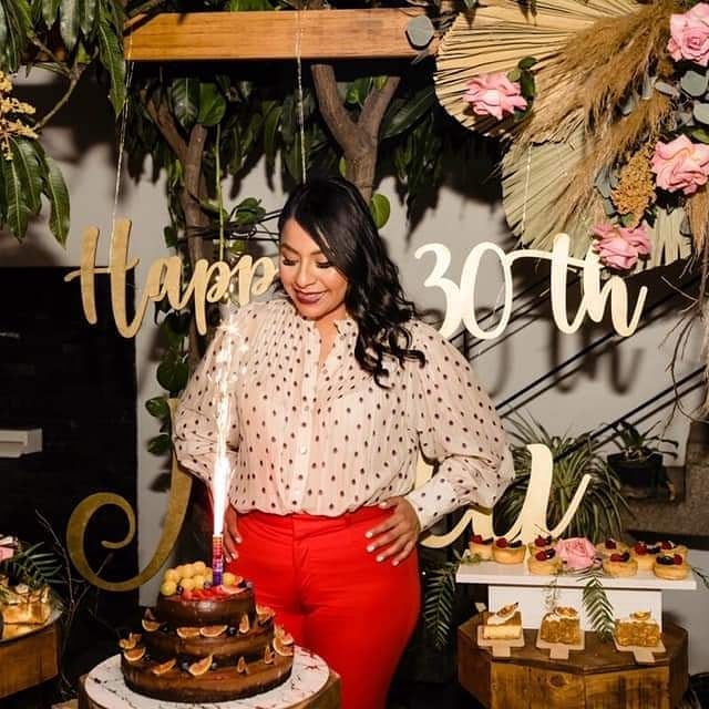 Felicidades a nuestra hermosa clienta por su cumpleaños ✨🥳💕  Gracias por es...